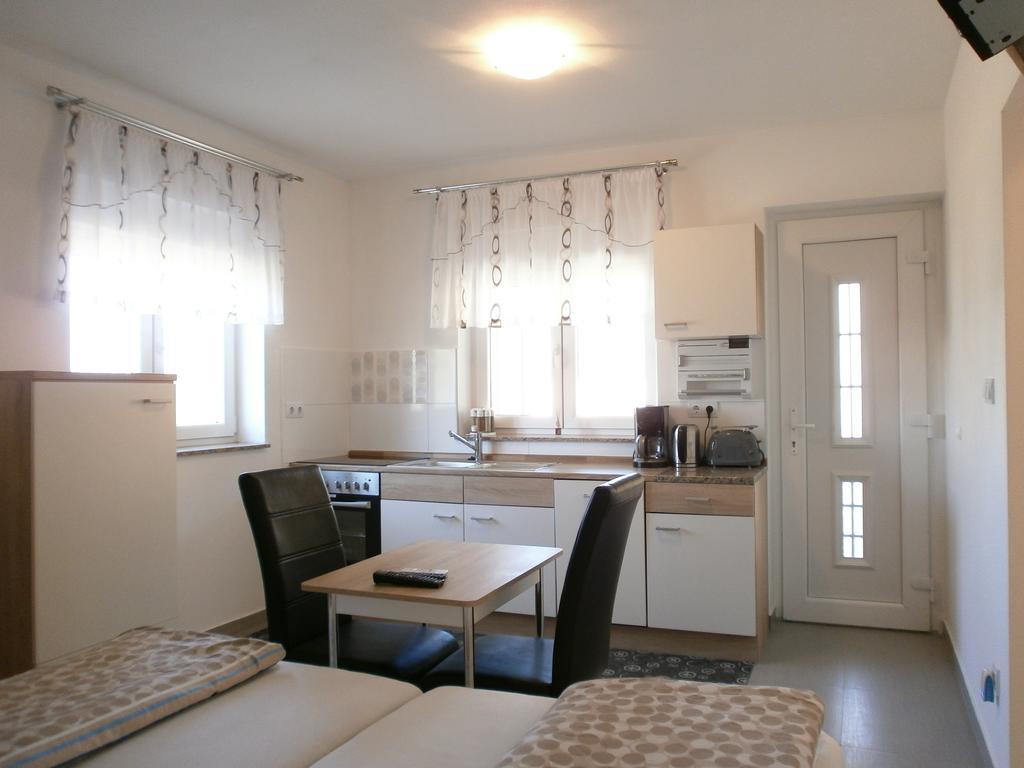 Apartments Bora Liznjan Room photo